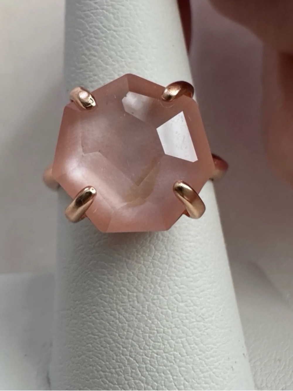 Kendra Scott Rose Quartz Hexagon Stone Ring w Rose Gold Metal Size 7